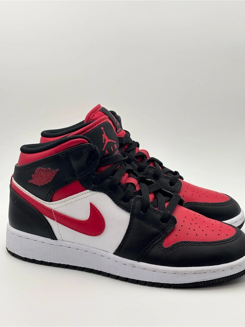 Nike Air Jordan 1 Mid Black Red White Air Jordan 1 Mid Big Kids' Shoes size 5.5